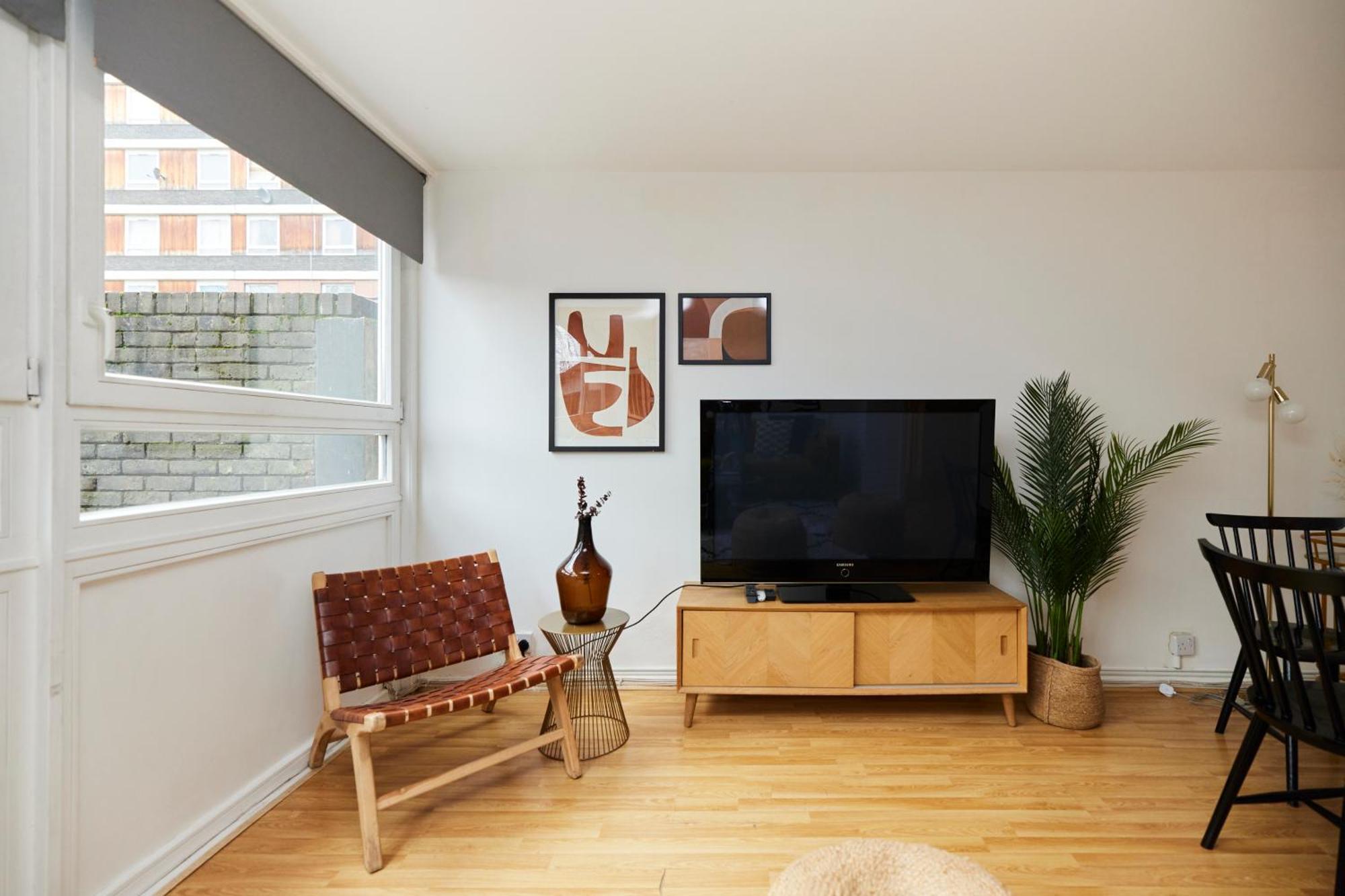 The Kennington Park Crib - Lovely 2Bdr Flat With Garden Лондон Екстериор снимка