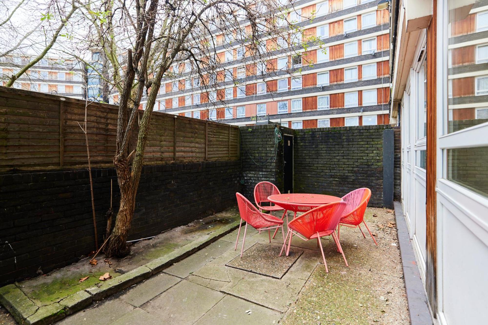 The Kennington Park Crib - Lovely 2Bdr Flat With Garden Лондон Екстериор снимка