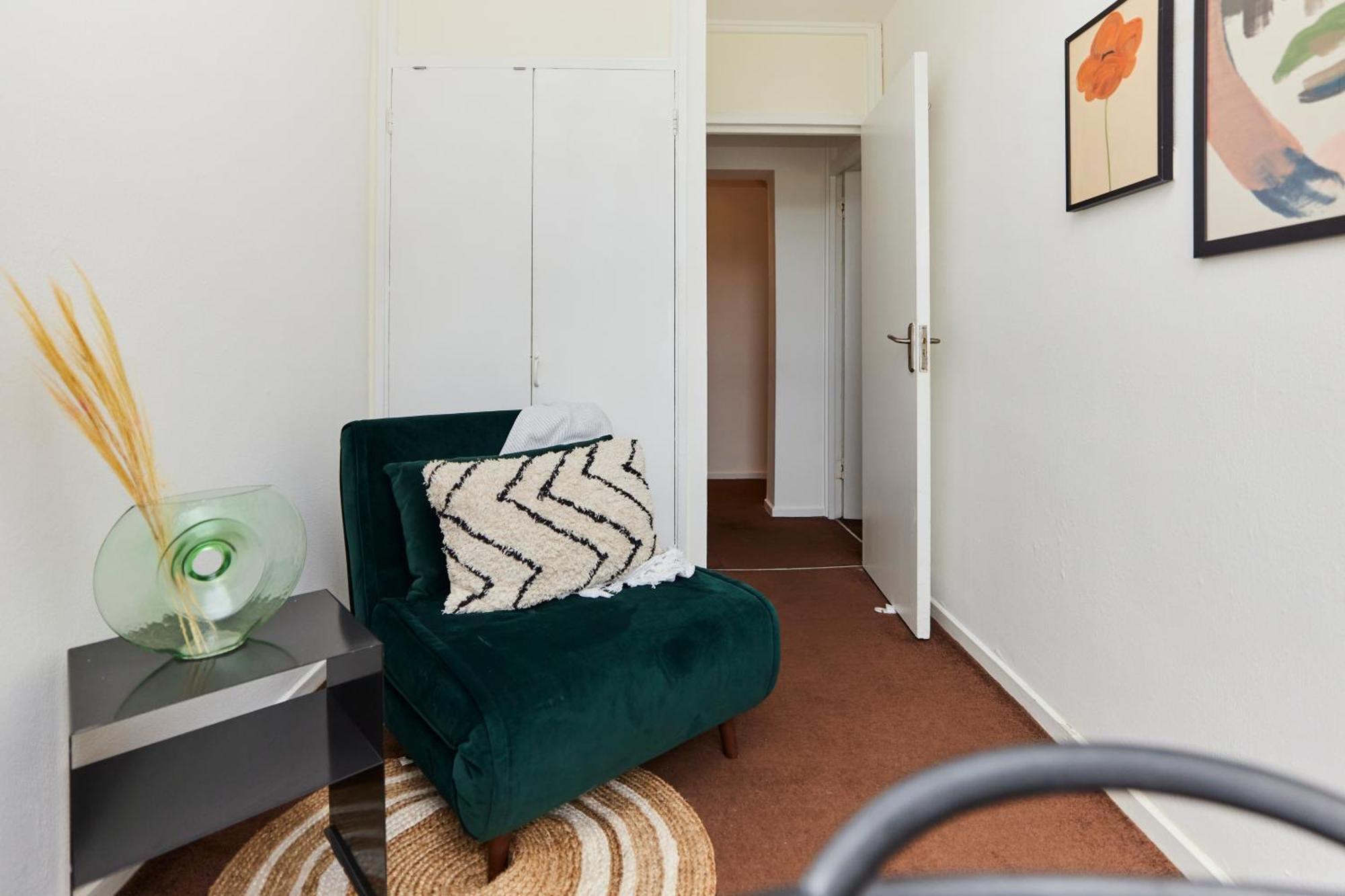 The Kennington Park Crib - Lovely 2Bdr Flat With Garden Лондон Екстериор снимка