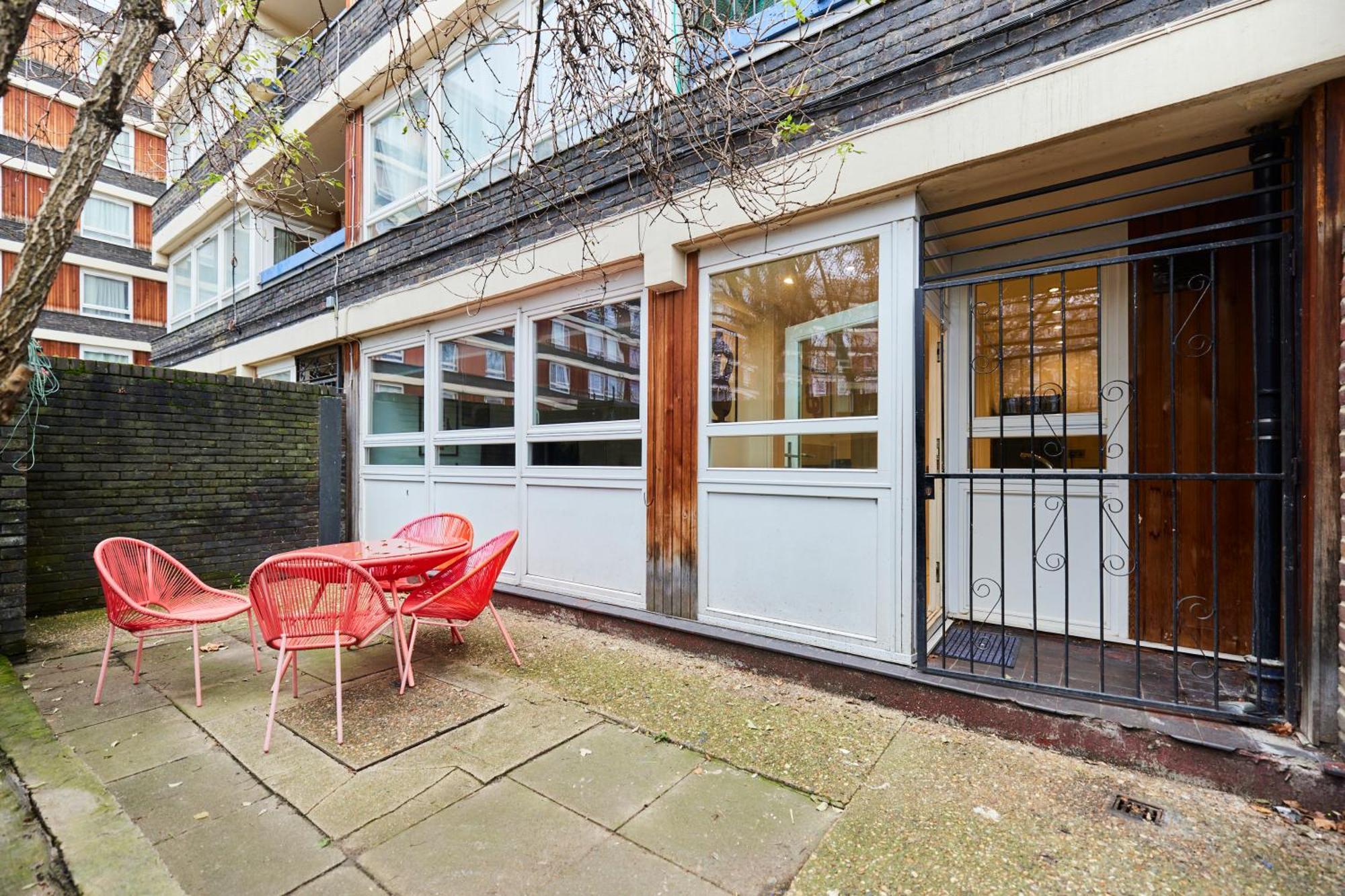The Kennington Park Crib - Lovely 2Bdr Flat With Garden Лондон Екстериор снимка